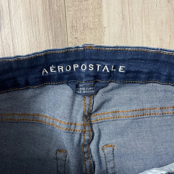 Aero Denim - Picture 2 of 5